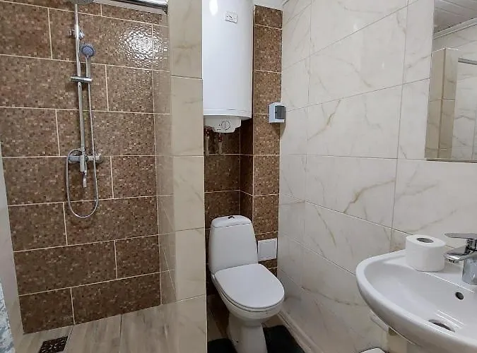 приватна два сини та донька Konukevi 3*