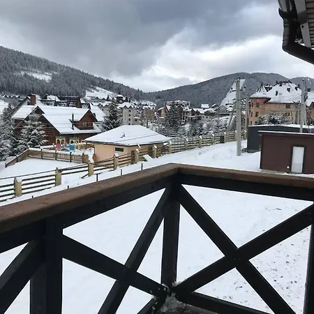 Gasthuis приватна два сини та донька Boekovel
