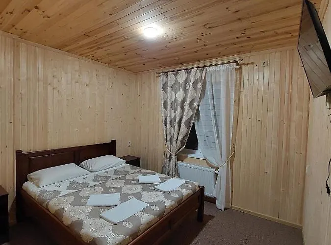 приватна два сини та донька 布克维