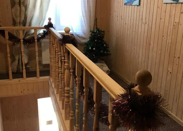 招待所 приватна два сини та донька